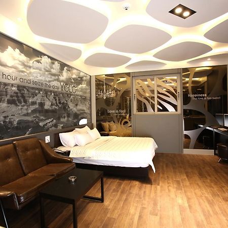 Hotel Yolo Chongnae-dong Εξωτερικό φωτογραφία