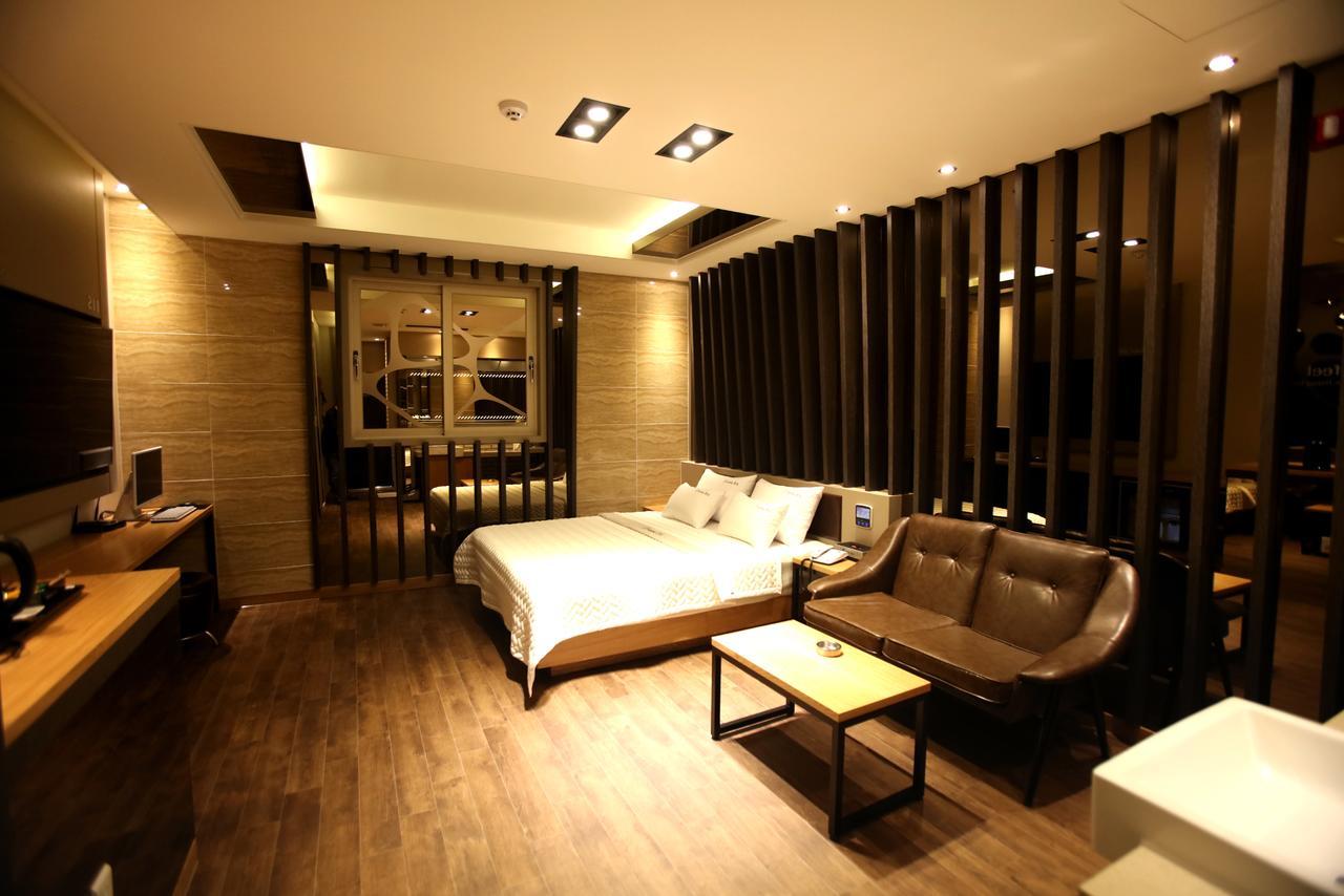 Hotel Yolo Chongnae-dong Εξωτερικό φωτογραφία